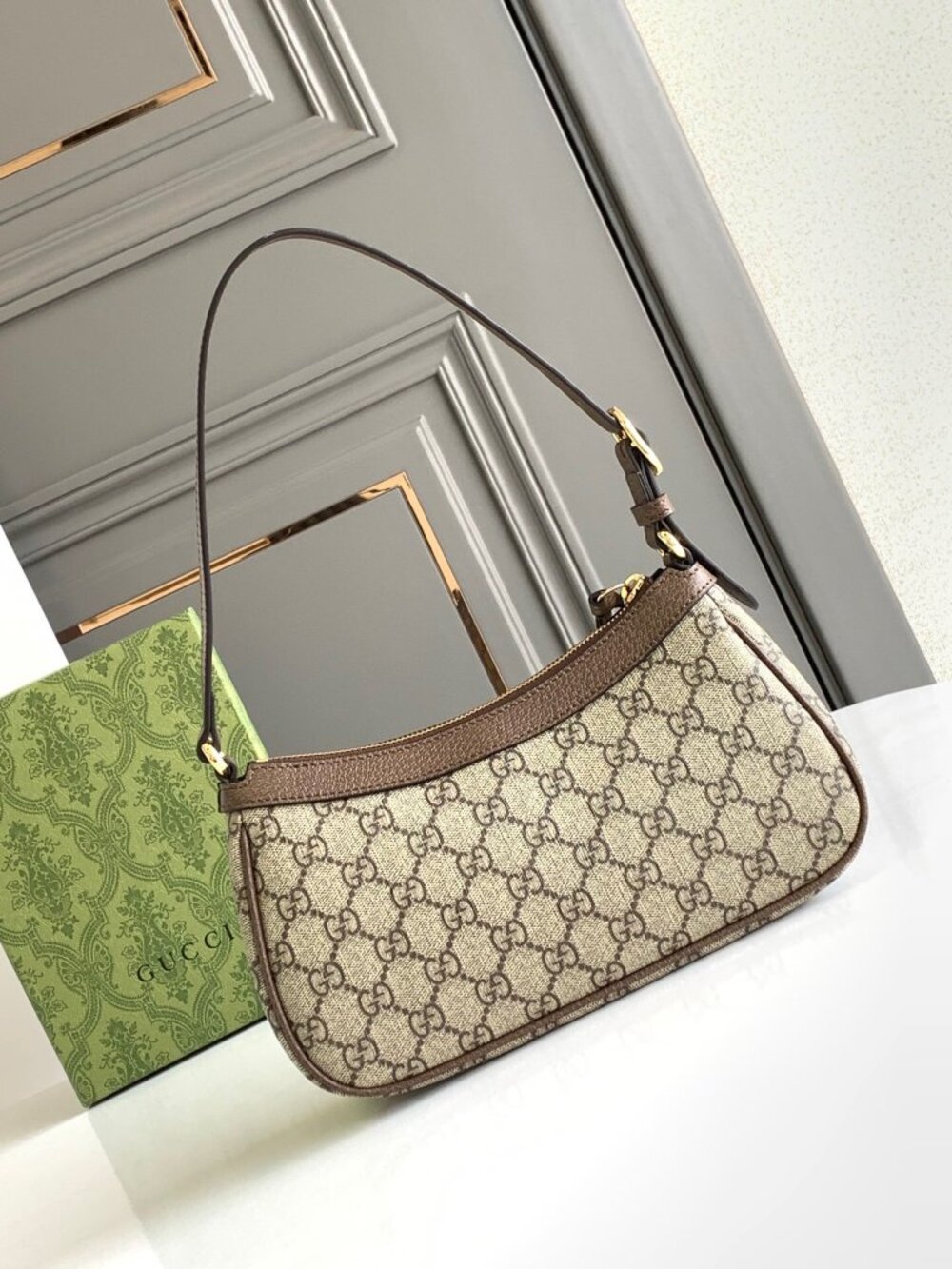 Gucci Women Mini Ophidia Bag - Picture 3 of 9